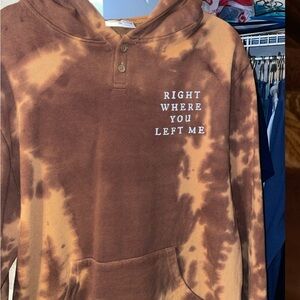 taylor swift | right where you left me henley hoodie